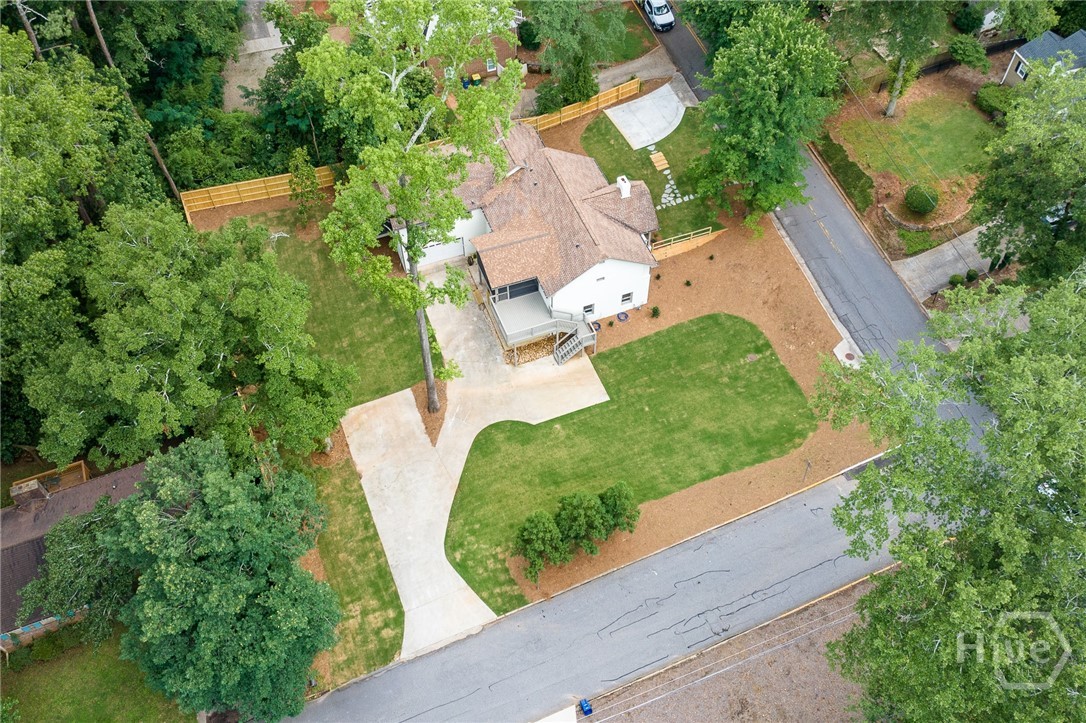 685 Pinecrest Drive