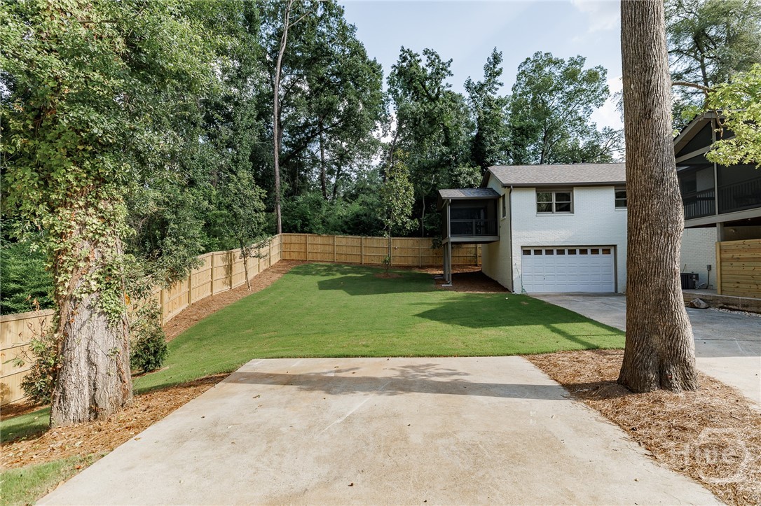 685 Pinecrest Drive