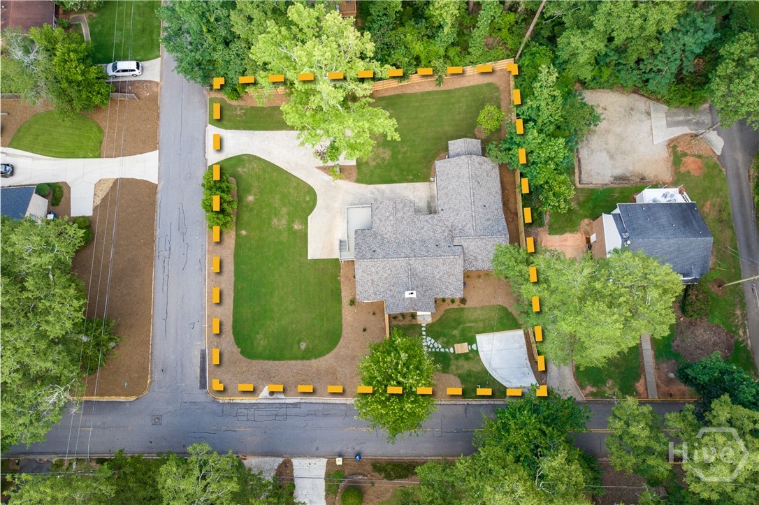 685 Pinecrest Drive