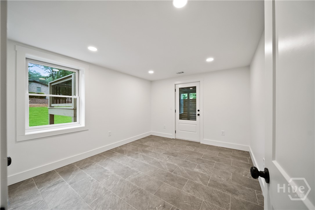 685 Pinecrest Drive