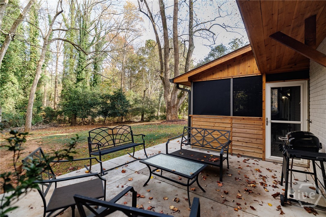 400 Greencrest Drive