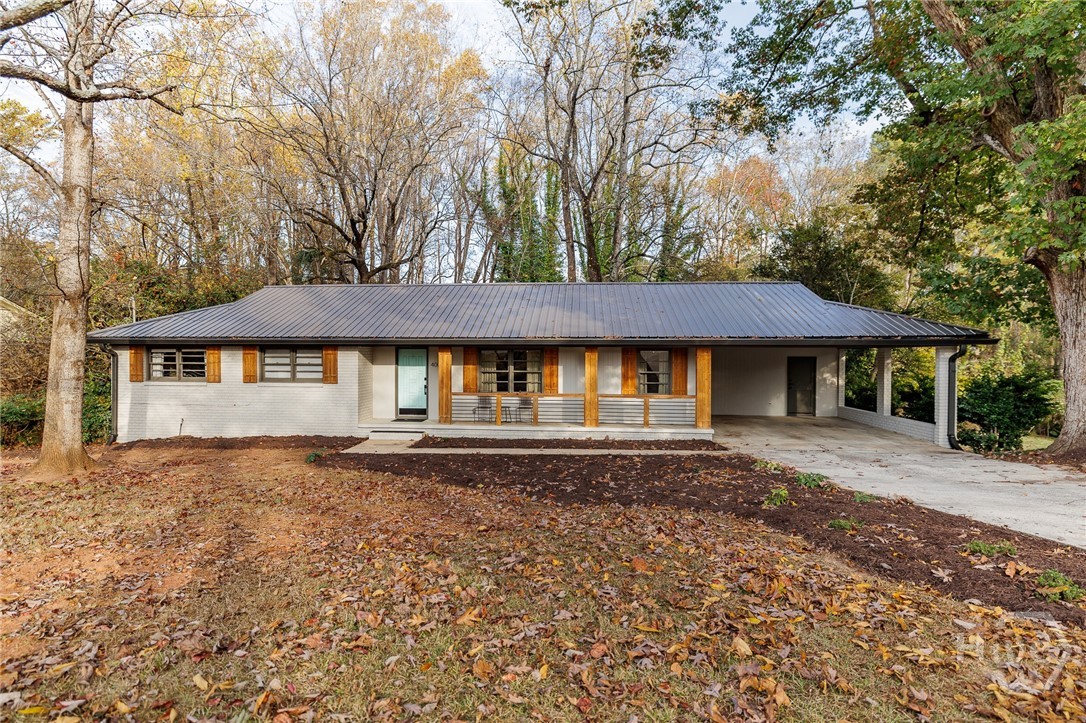 400 Greencrest Drive