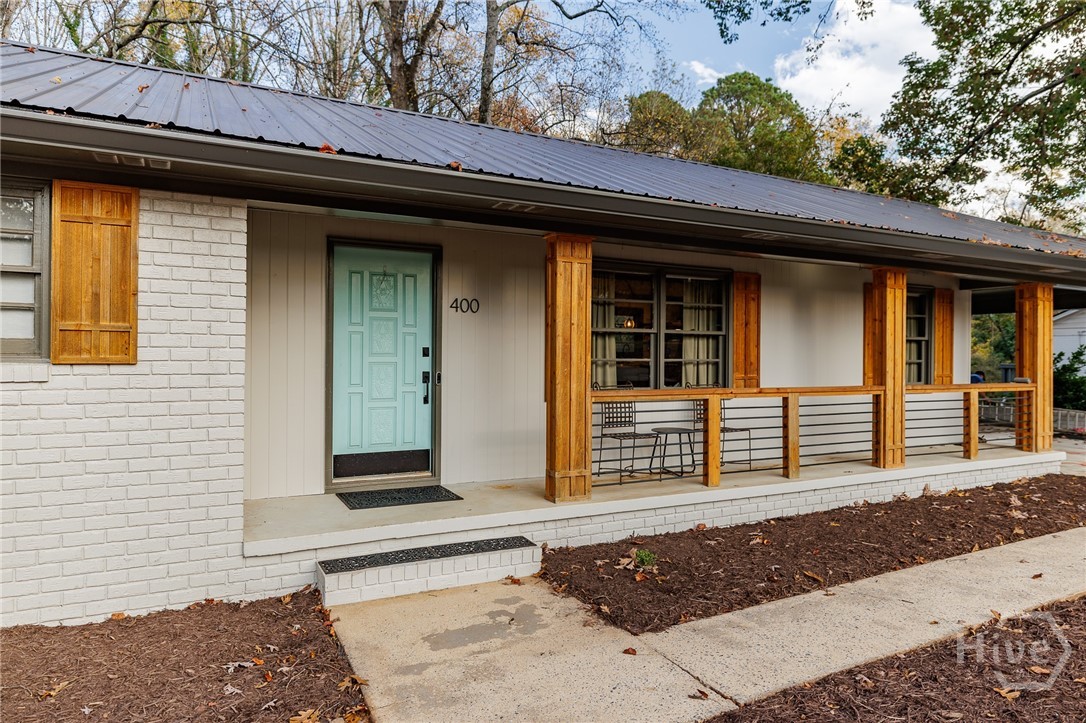 400 Greencrest Drive