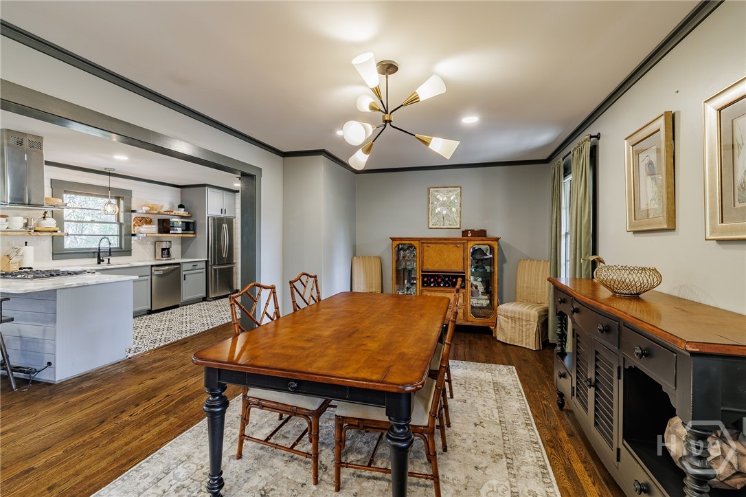 400 Greencrest Drive