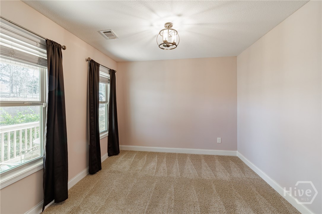 271 Oxmoor Close