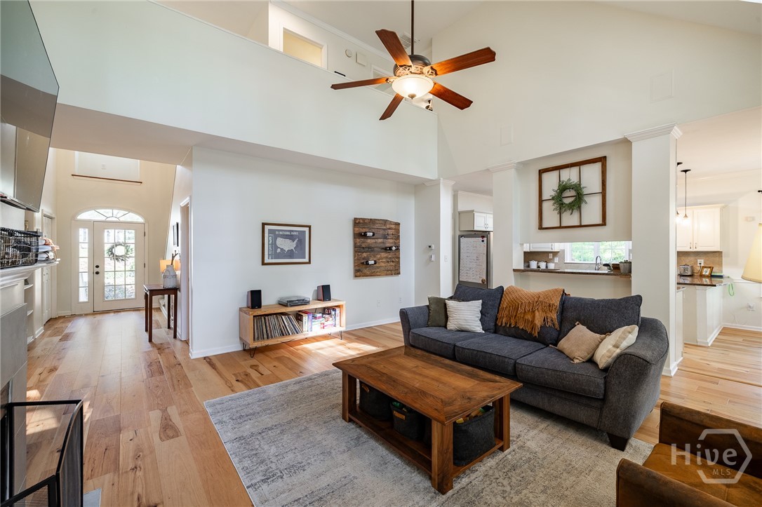 171 Rivercliff Drive