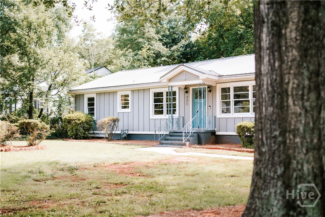 406 Sunset Drive