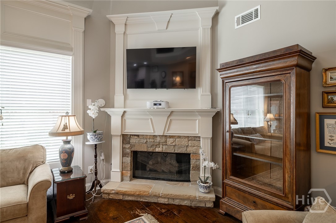 1336 Prince Place