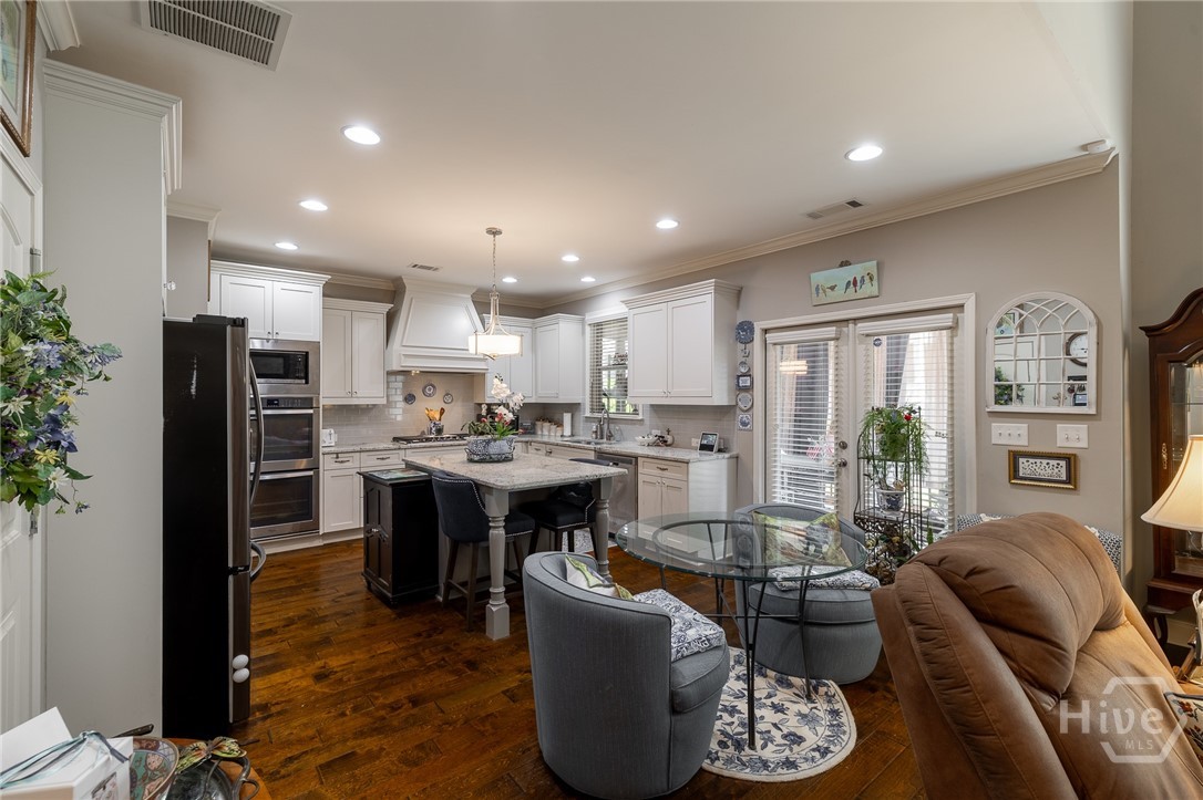 1336 Prince Place