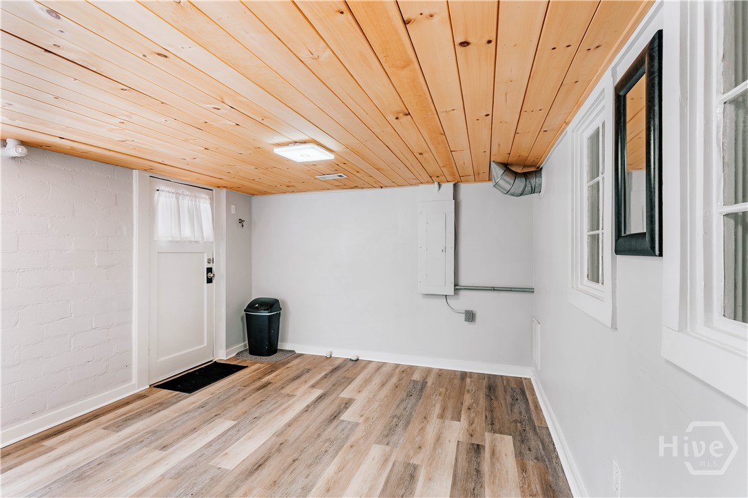 345 Jefferson River Road