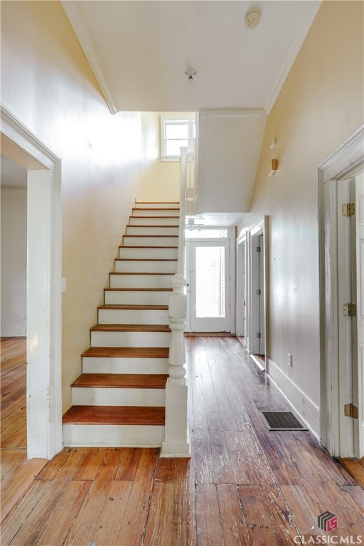 564 Pulaski Street