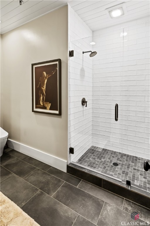 585 White Circle 508