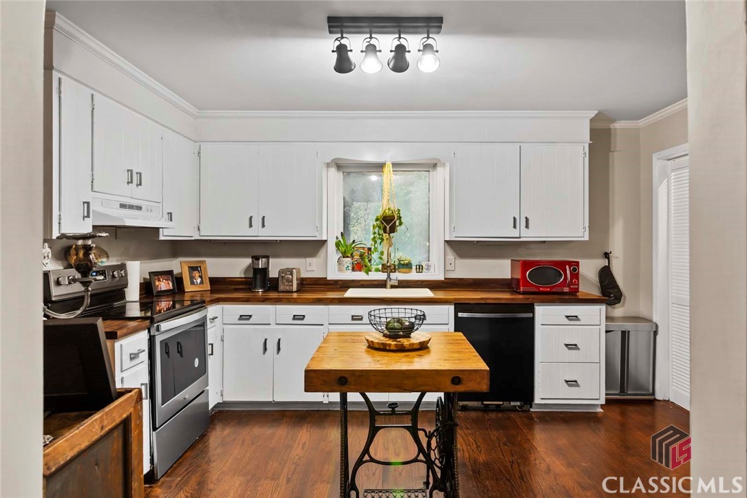 238 Moss Side Drive