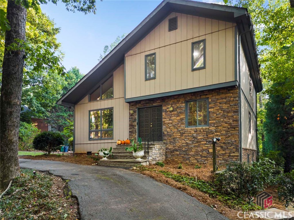 238 Moss Side Drive