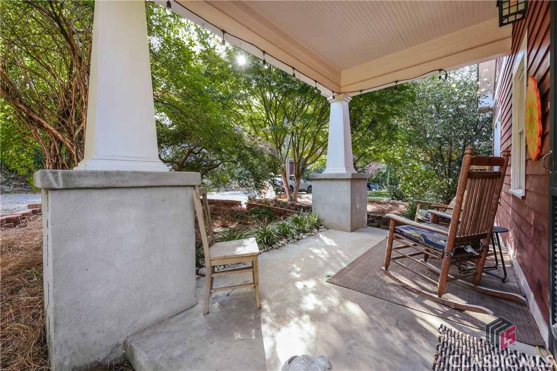 250 New Avenue