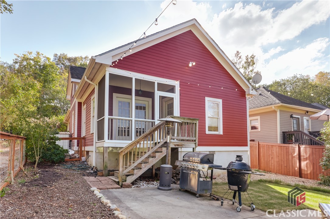 250 New Avenue
