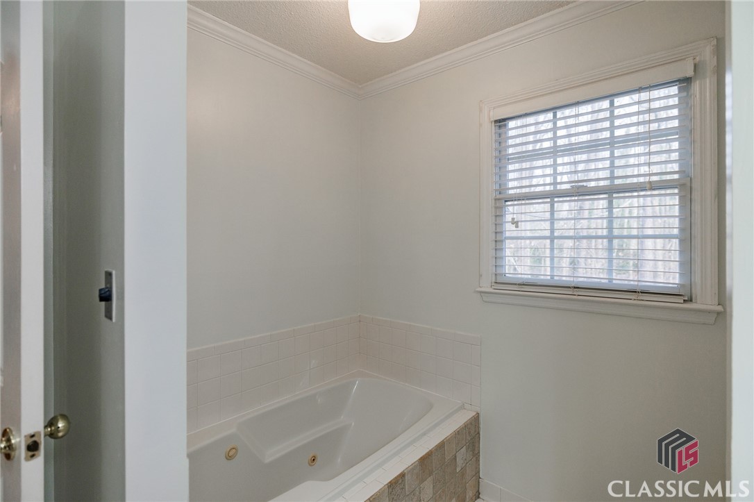247 Ashbrook Drive