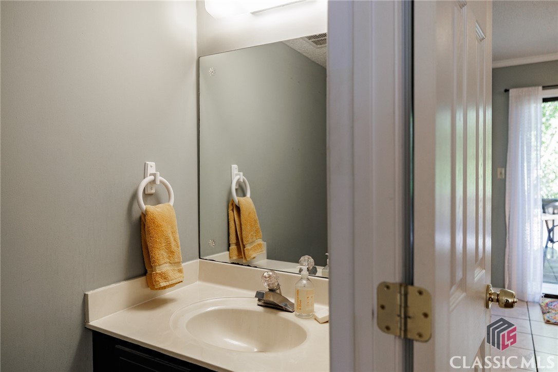 550 Dearing Street 33