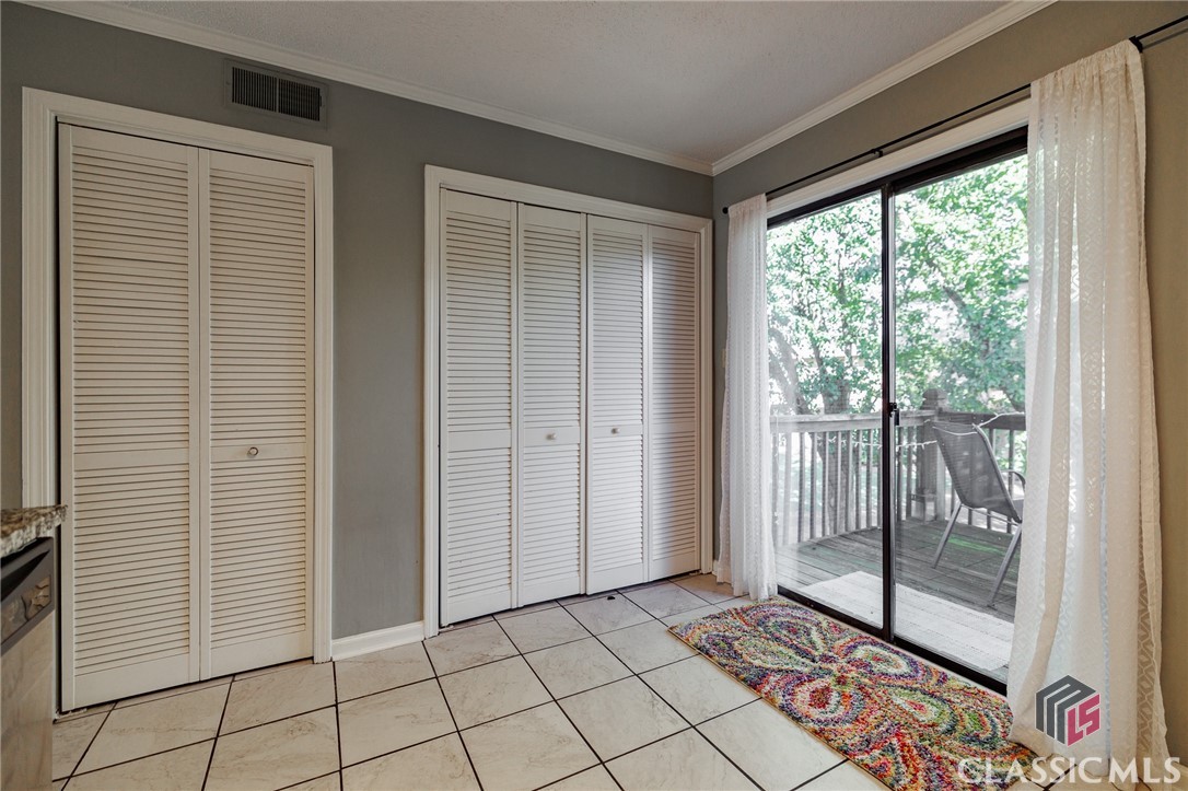 550 Dearing Street 33