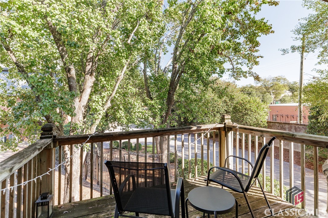 550 Dearing Street 33