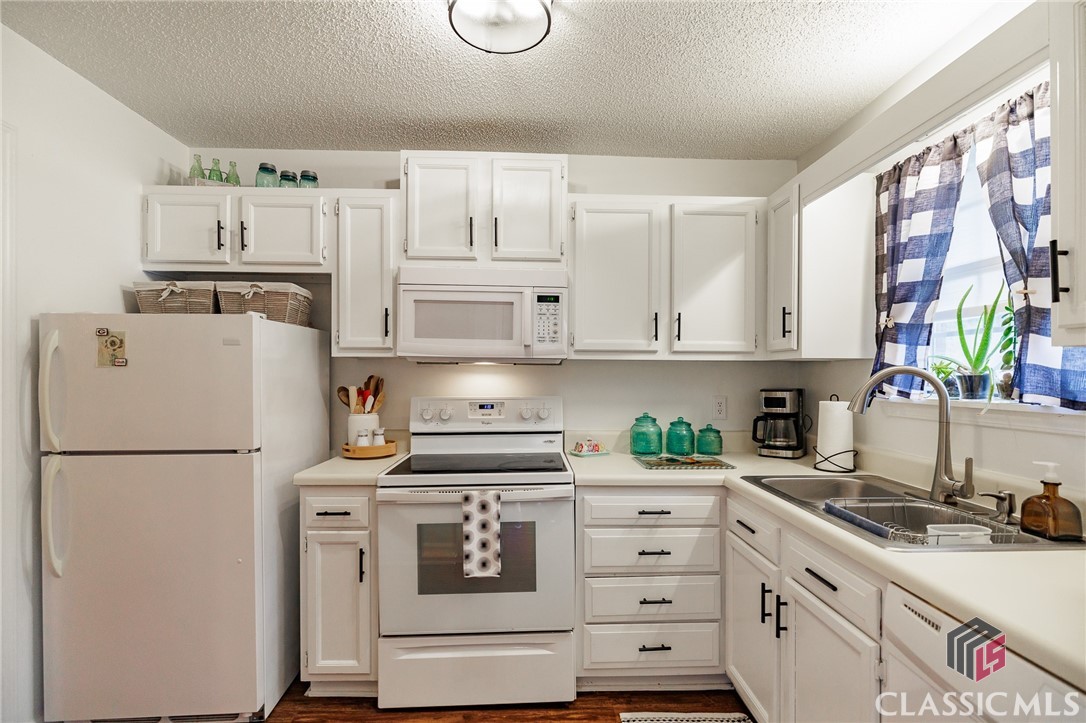 1688 Prince Avenue 106