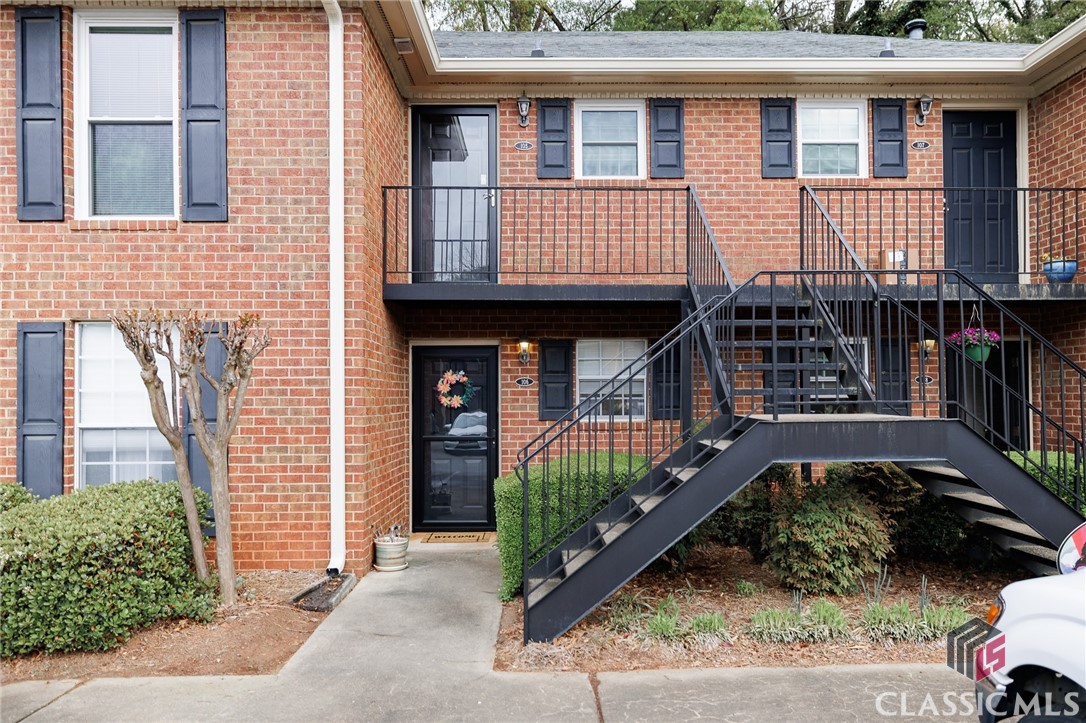 1688 Prince Avenue 106