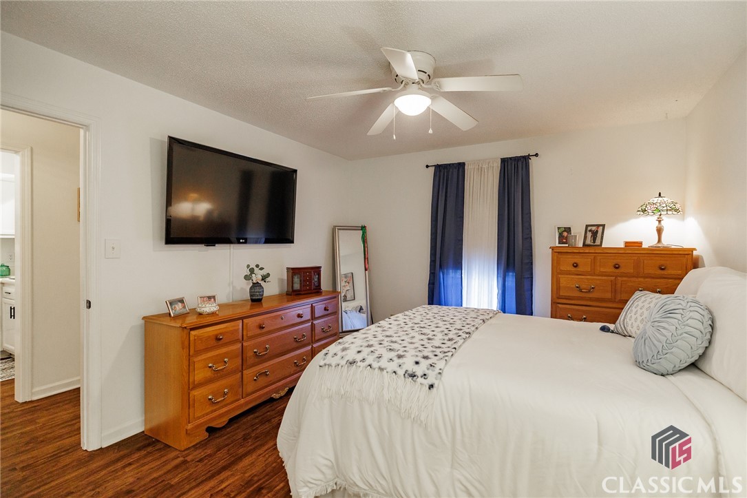 1688 Prince Avenue 106