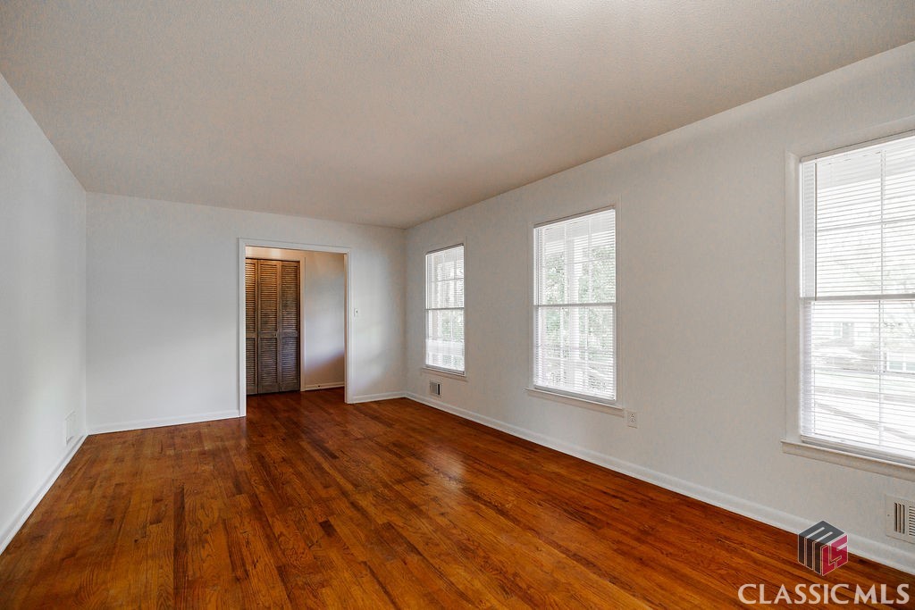 525 Caldwell Circle
