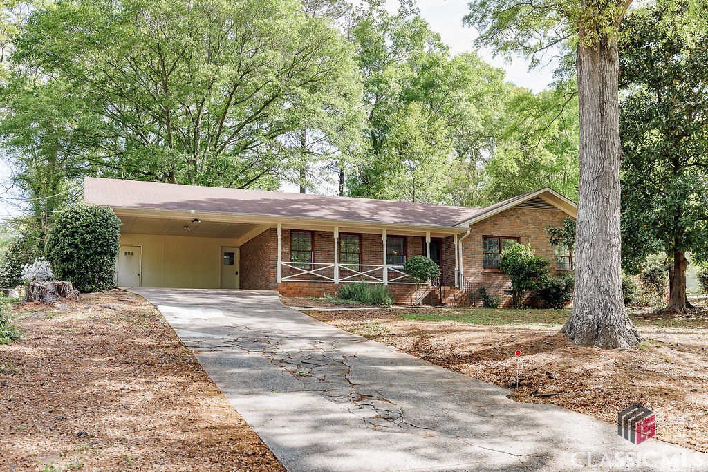 525 Caldwell Circle