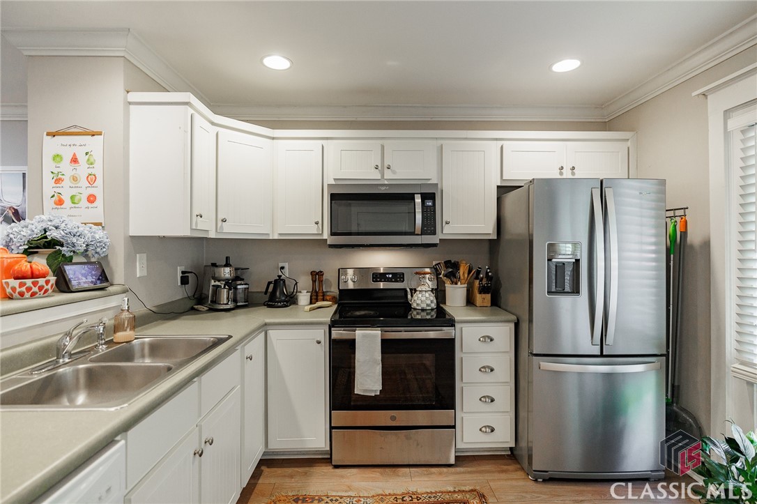 660 Barnett Shoals Road 110