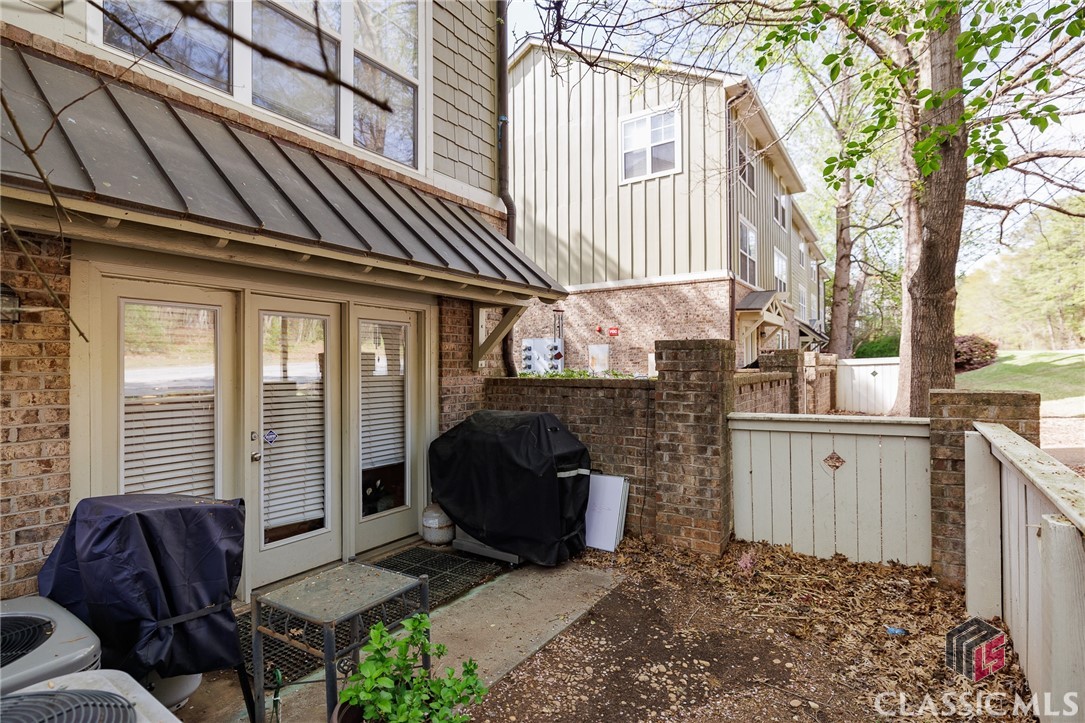 660 Barnett Shoals Road 110