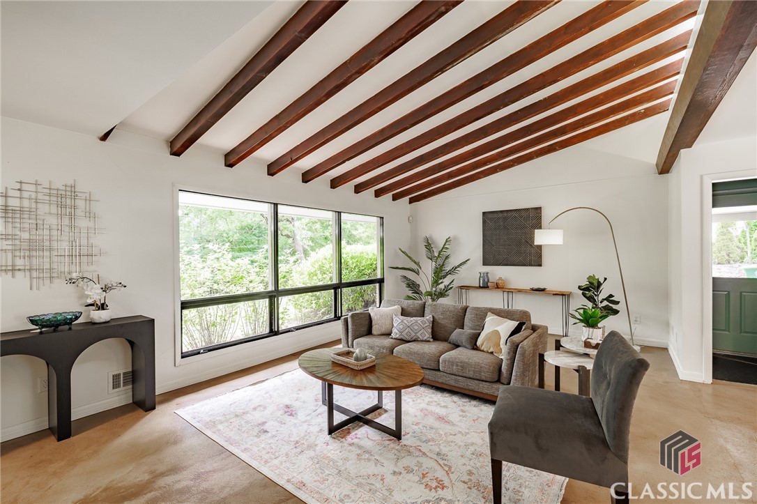 325 Duncan Springs Road