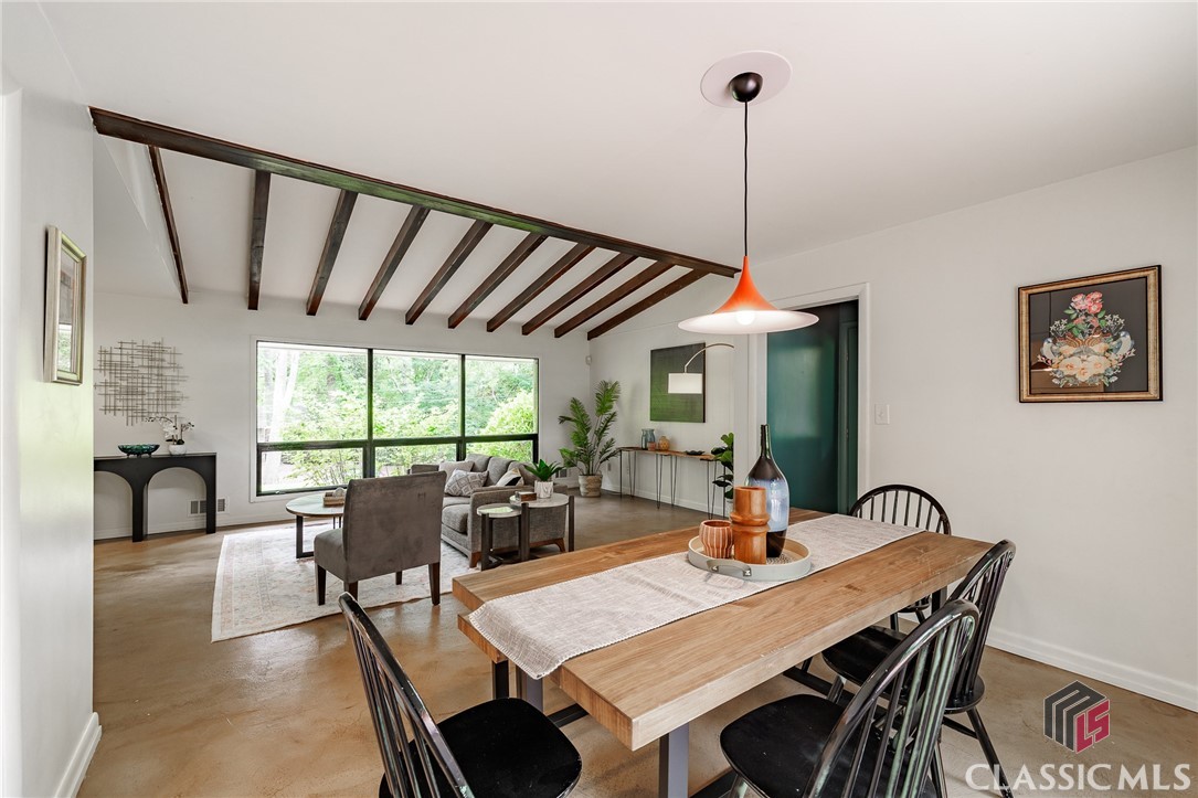 325 Duncan Springs Road