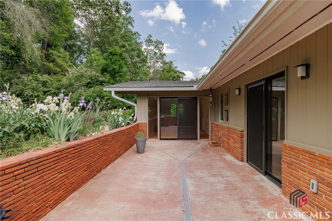 325 Duncan Springs Road