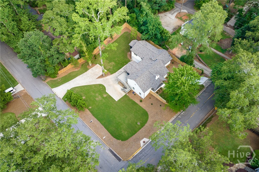 685 Pinecrest Drive
