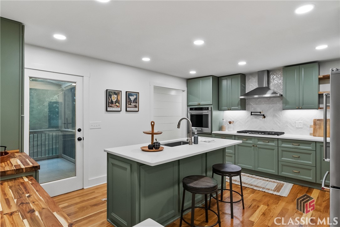 685 Pinecrest Drive