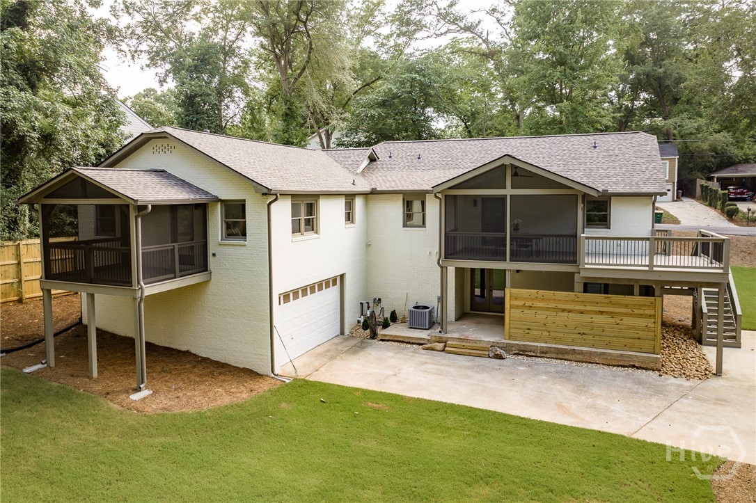 685 Pinecrest Drive