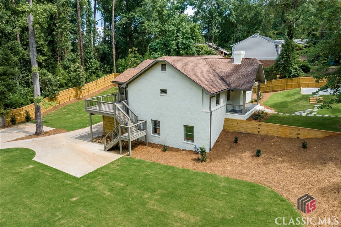 685 Pinecrest Drive