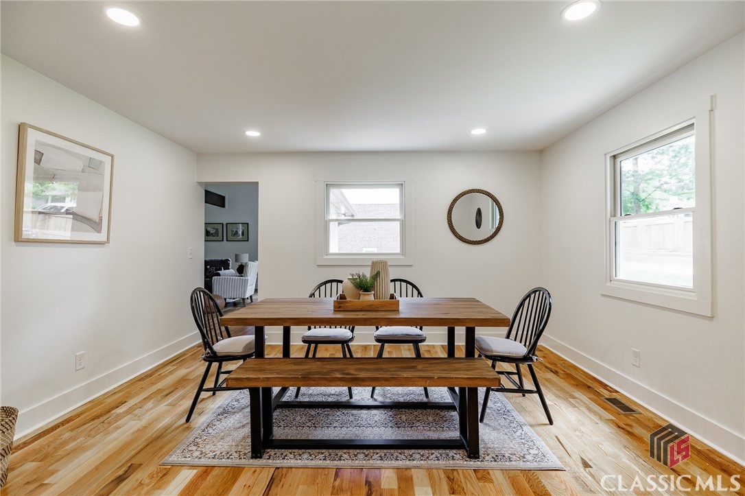 685 Pinecrest Drive