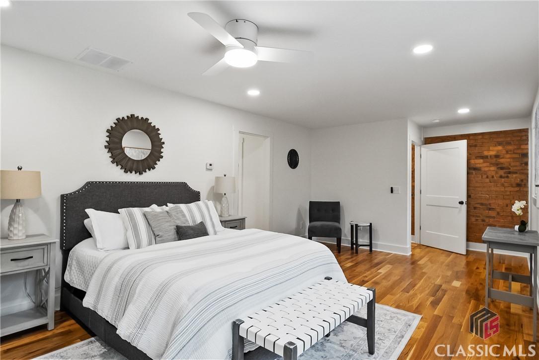 685 Pinecrest Drive