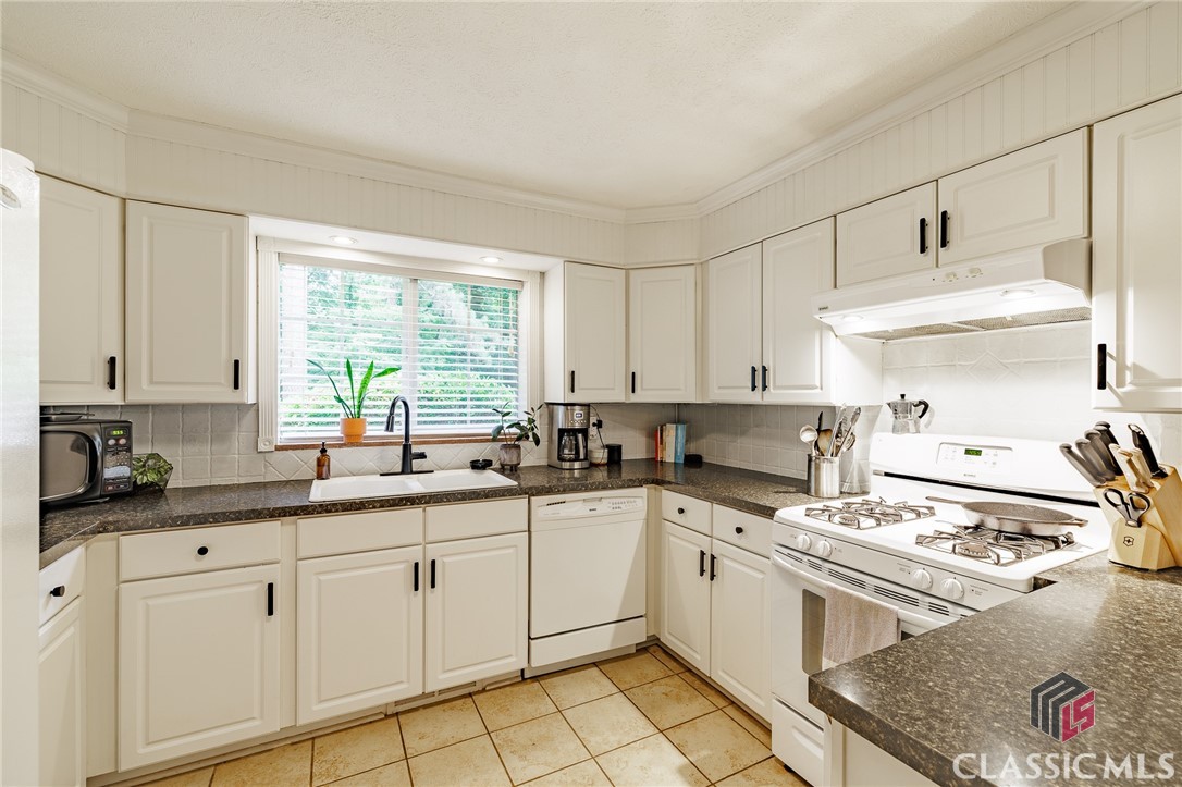 225 Riverside Drive