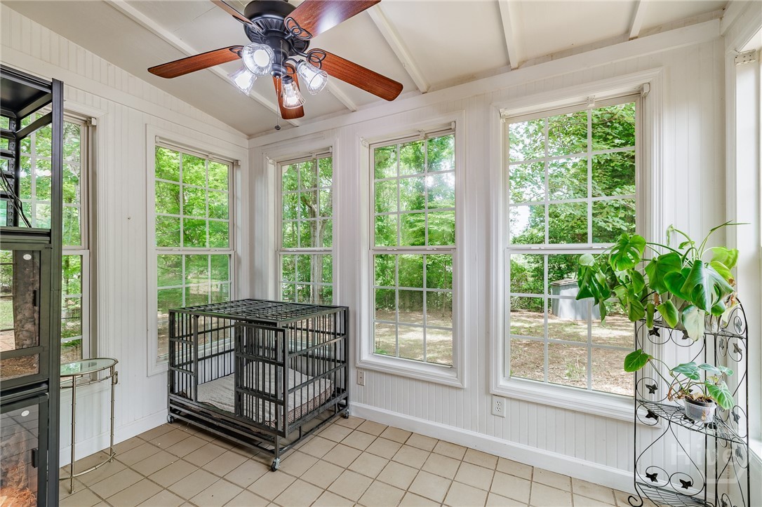 655 University Circle