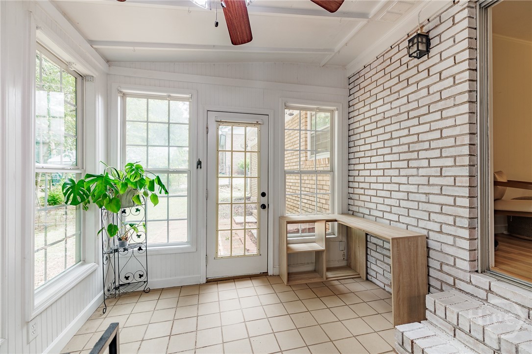 655 University Circle