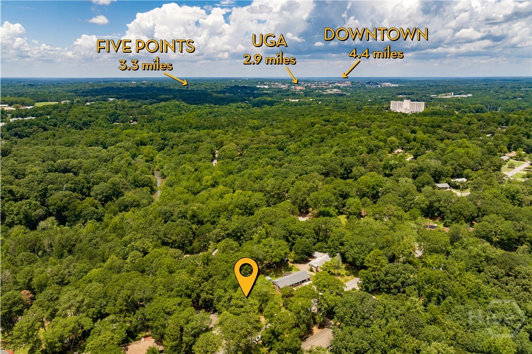 655 University Circle