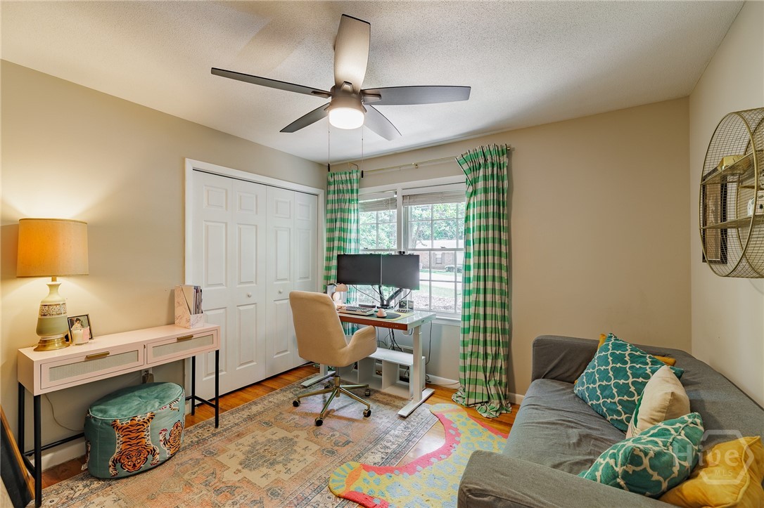 655 University Circle