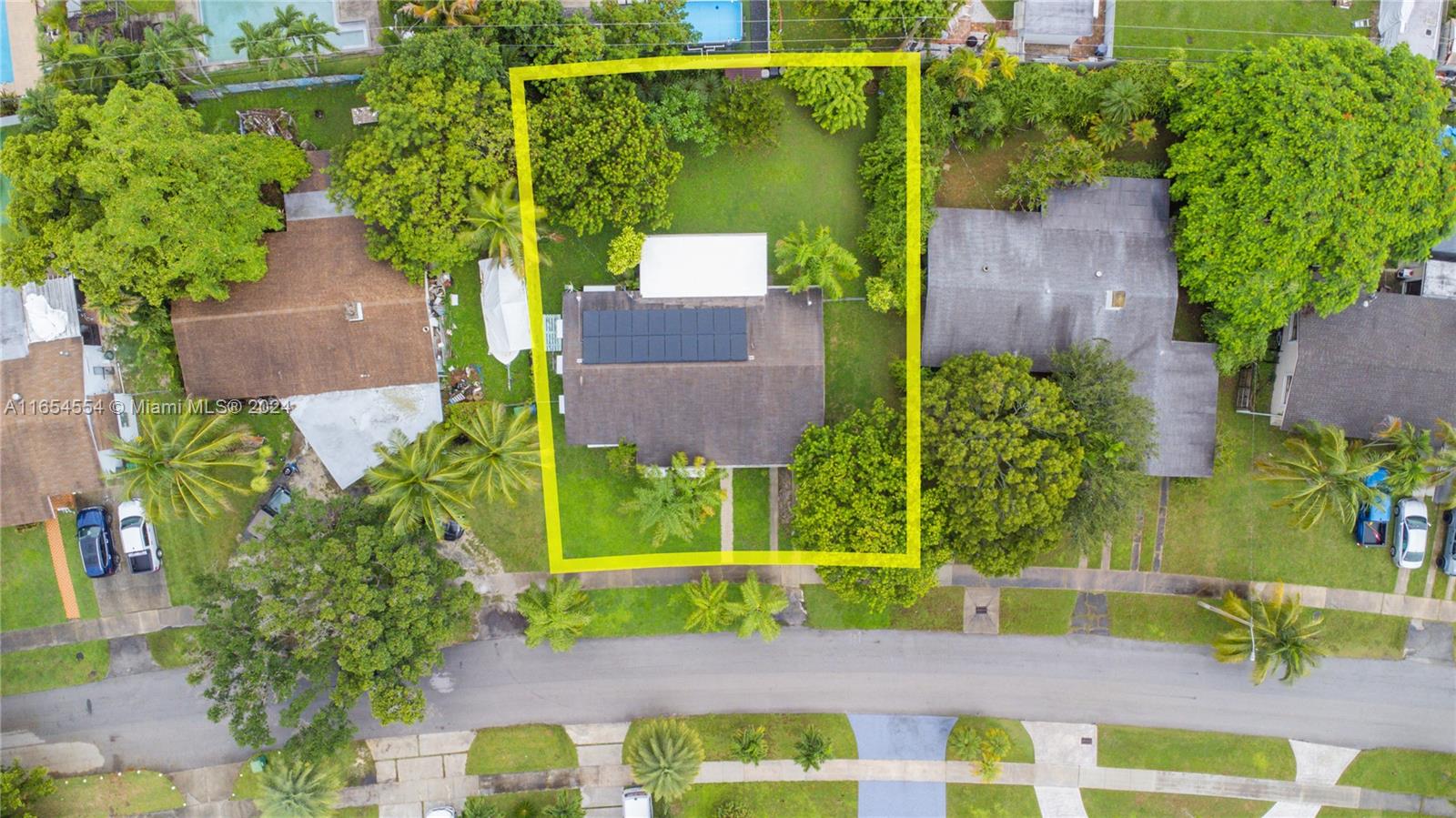 9490 N Dominican Dr