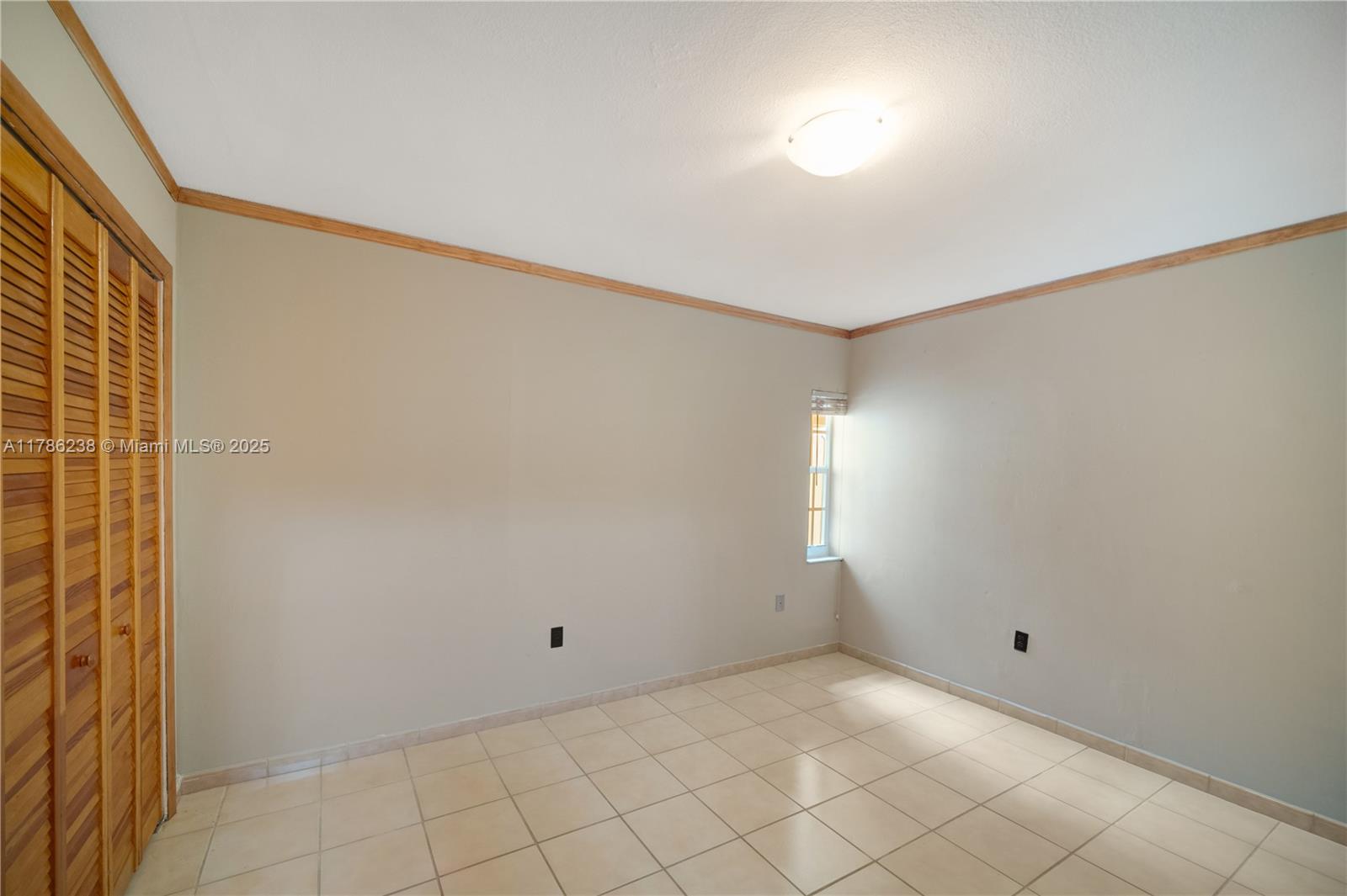 11923 SW 11th Ter # 2 Unit: D-2