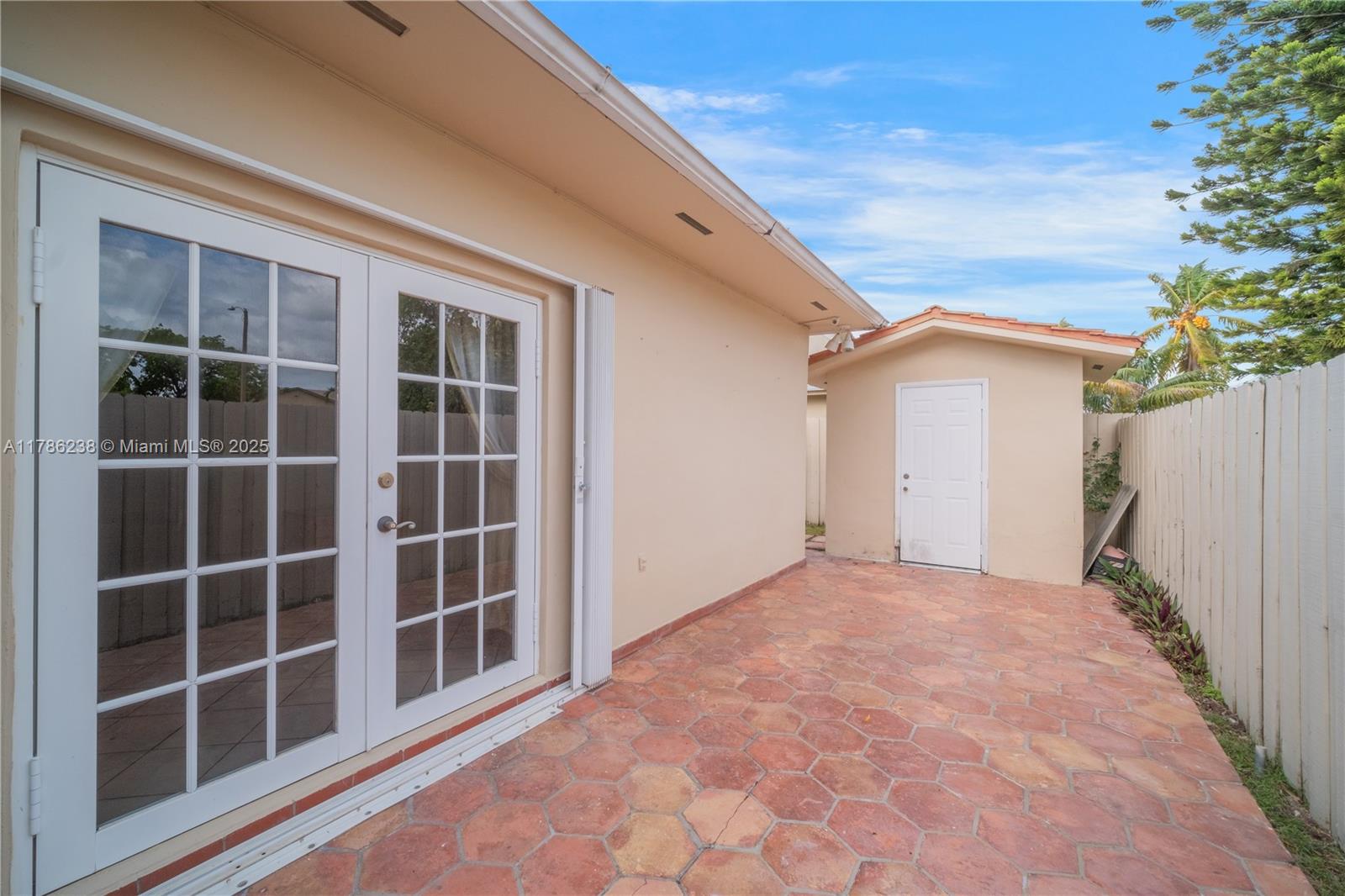 11923 SW 11th Ter # 2 Unit: D-2