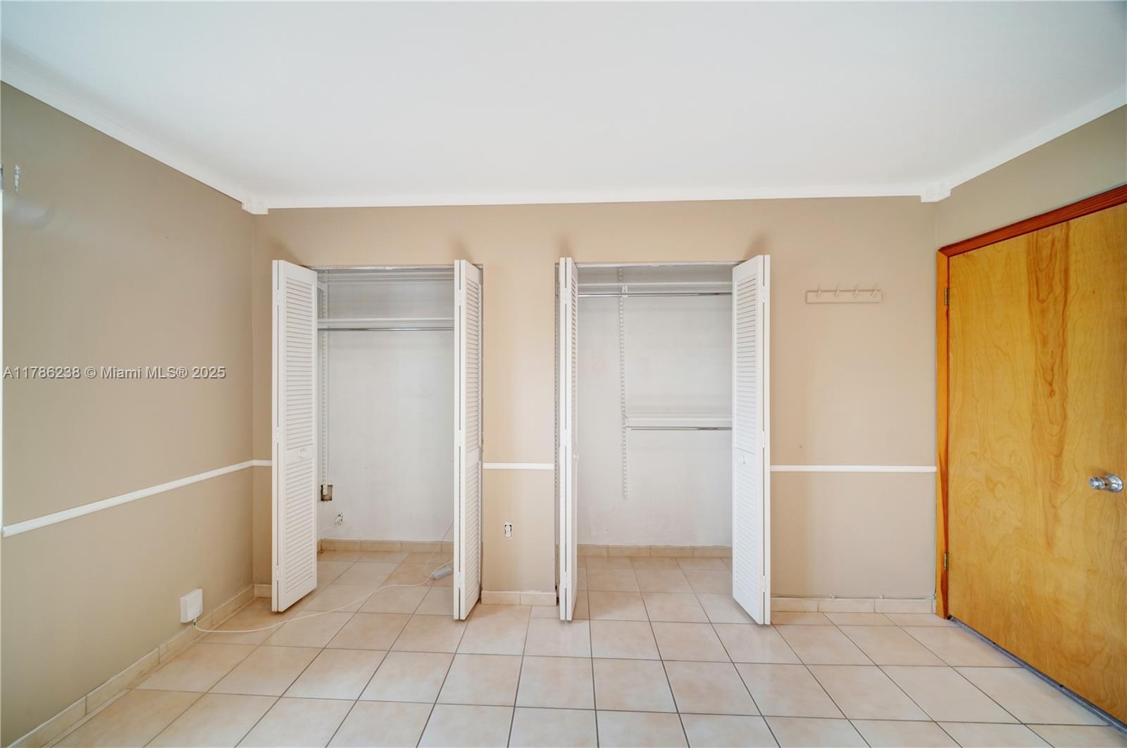 11923 SW 11th Ter # 2 Unit: D-2