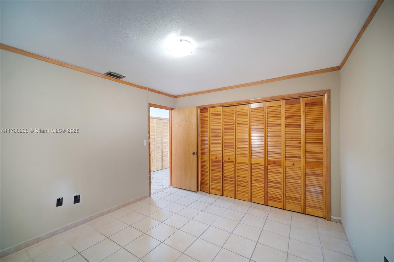 11923 SW 11th Ter # 2 Unit: D-2